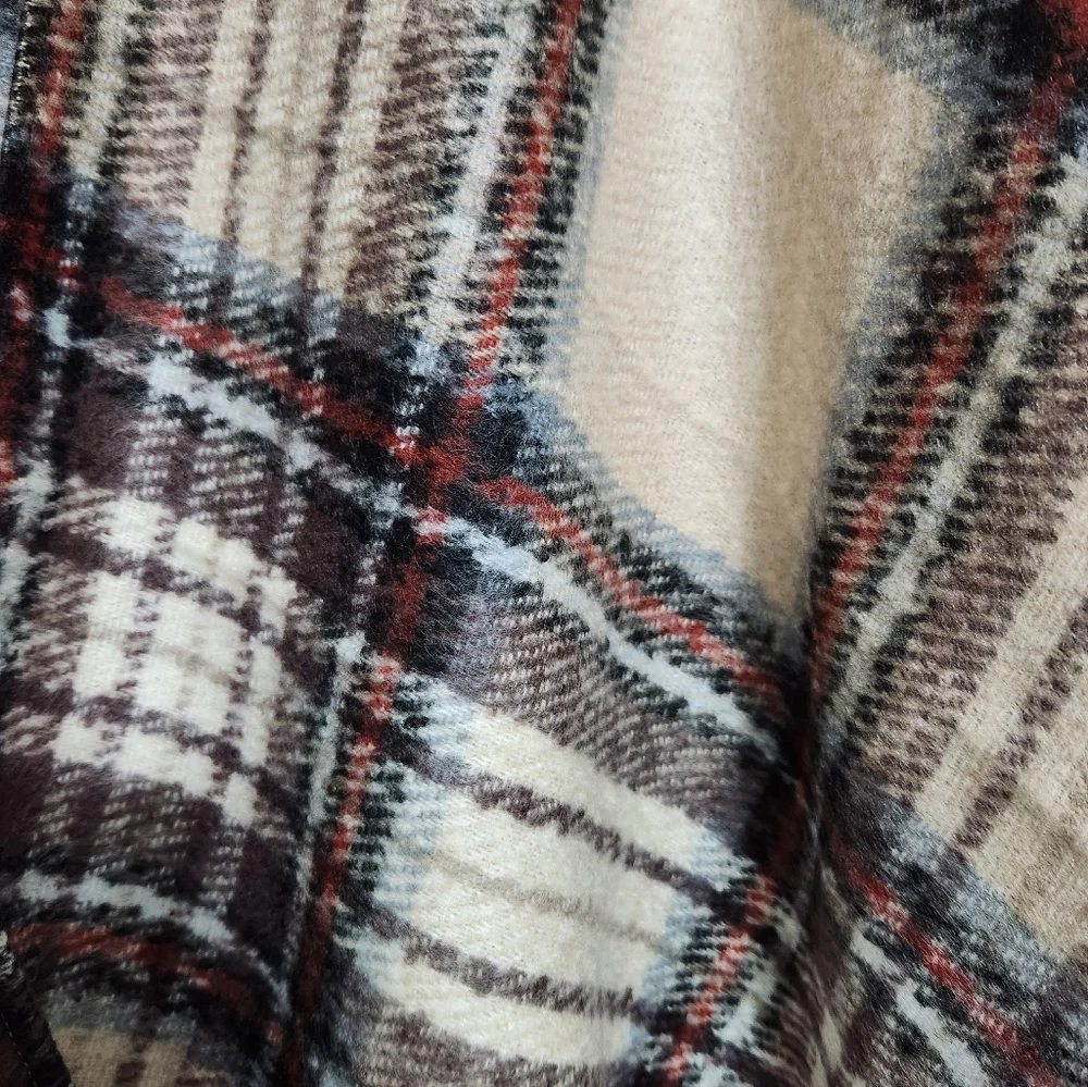 FRAAS The Scarf Company Cape Poncho Plaid Brown /Black Cozy Wrap Onesize - Picture 8 of 8